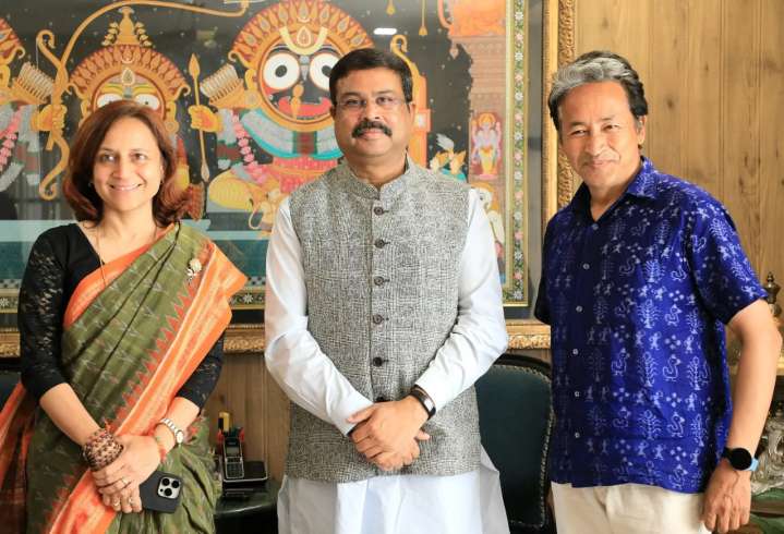Voice Defending Sonam Wangchuk, Wife Gitanjali, Has Odisha Connect, Here’s How