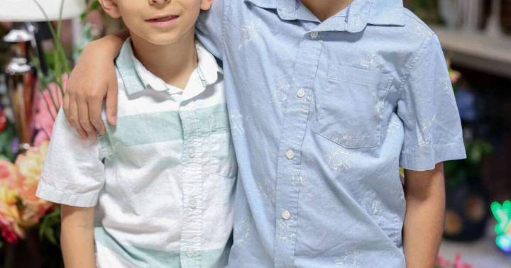 Brothers, 7 and 9, save grandma's life