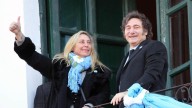 Milei llegó a Córdoba para hacer campaña para octubre Hará un acto con Gonzalo Roca, primer candidato a diputado nacional por la provincia del partido libertario.