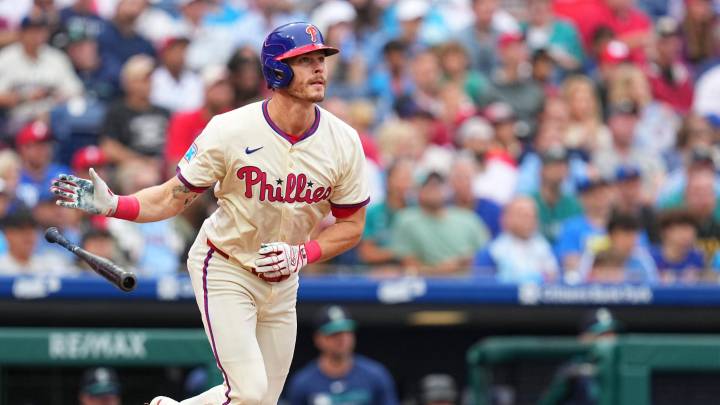Turner wins NL batting title, Schwarber leads league in HRs, RBIs as Phillies beat Twins in finale