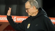 Bielsa se emociona al hablar de sus recuerdos por volver a Chile y hace un esperanzador análisis del futuro de la "Roja" El DT agradeció el cariño del hincha tras el empate por las Clasificatorias.