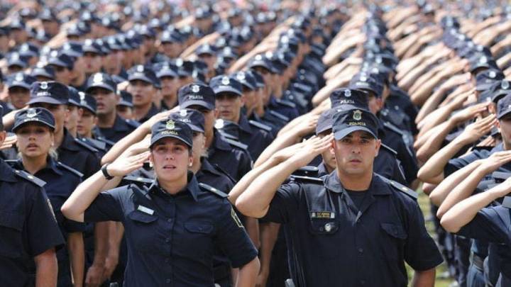 Crearon dos nuevas categorías por las horas extra de la Policía Bonaerense: ¿Cuándo?