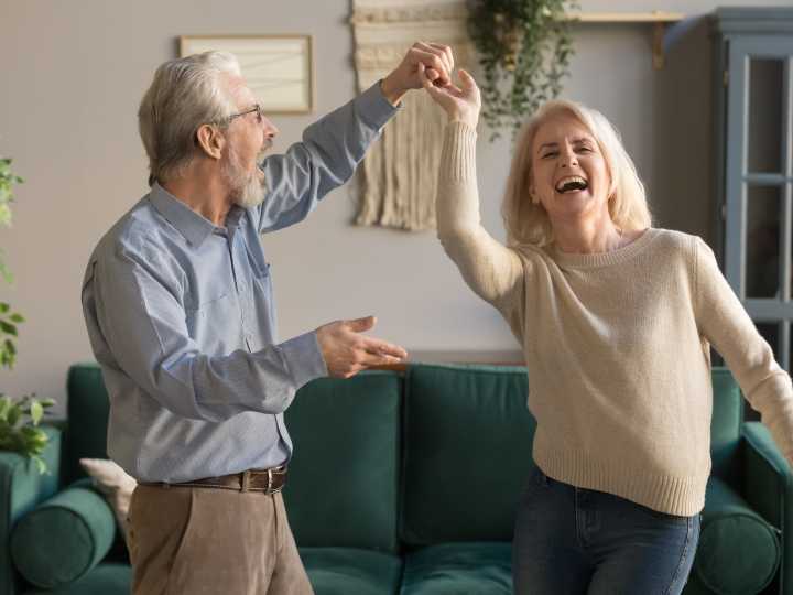 Vivir separados, estar juntos: cómo funciona el modelo de pareja LAT