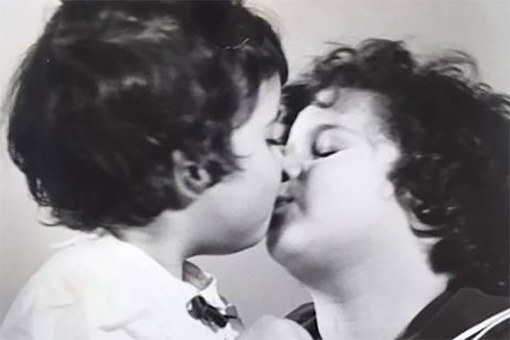After My Sister Died, Writing Helped Me Heal (Exclusive)