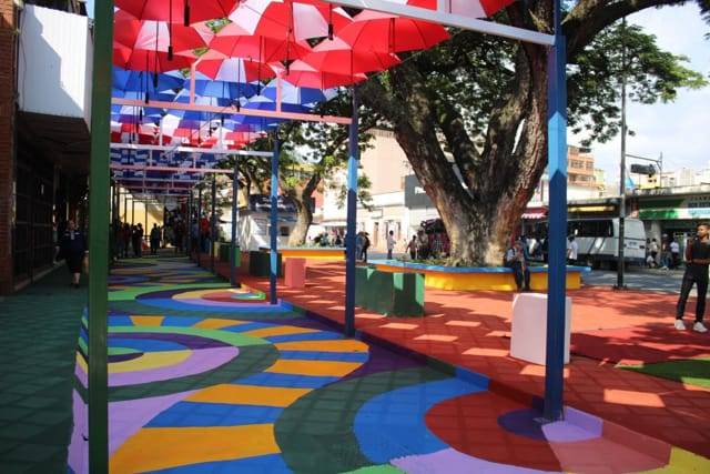BONITO/ Inauguran el Paseo del Amor y Empatía en la plaza...