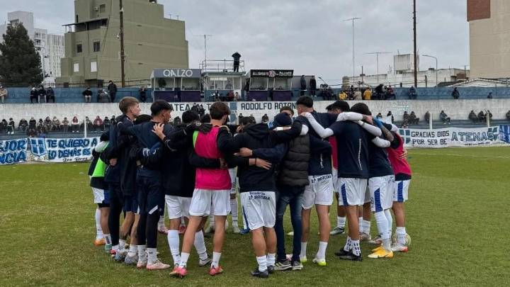 Atenas y Cipolletti no se sacaron diferencias en el Estadio 9 de Julio