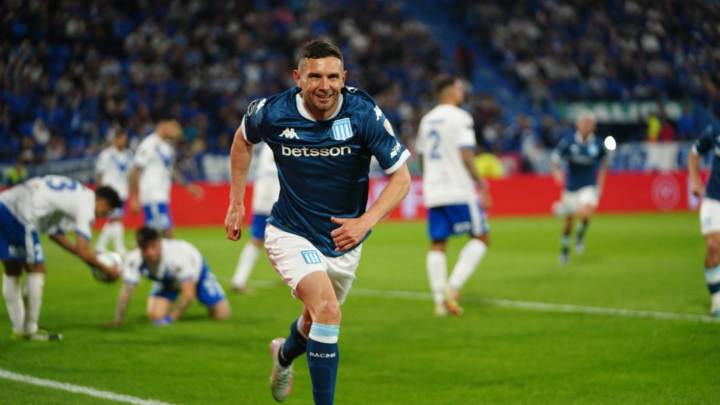 El gol de "Maravilla" Martínez para Racing ante Vélez en los cuartos de final