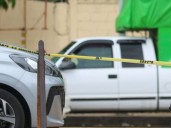 Sicarios en motocicleta matan a tres en salón de fiestas