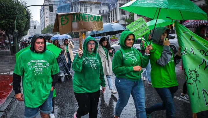 La Junta Docente cifra en un 45,2% el seguimiento del primer día de huelga en Enseñanzas Medias