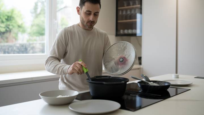 12 Things You're Probably Doing Wrong On Your Induction Cooktop