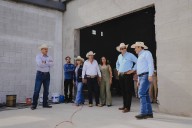 Supervisa alcalde Bonilla construcción de ampliación de salón de usos múltiples en comunidad El Vallecillo