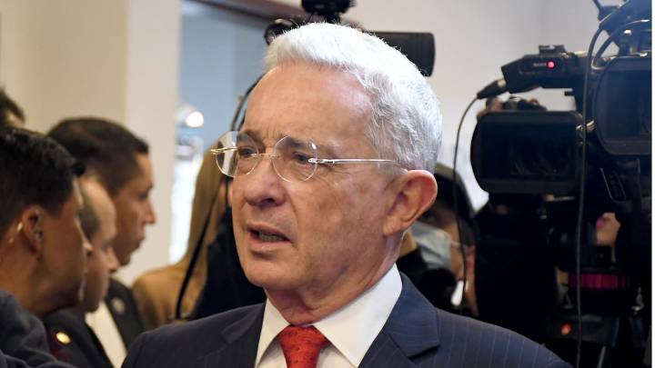 “Es el fijo ya”: Álvaro Uribe Vélez ya tendría lista su decisión para las elecciones del 2026