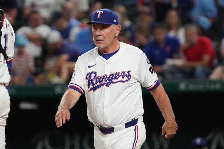 Deadspin | Rangers, Bruce Bochy to discuss future after season