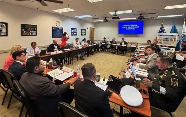 Crean México y EU grupo de trabajo contra huachicol
