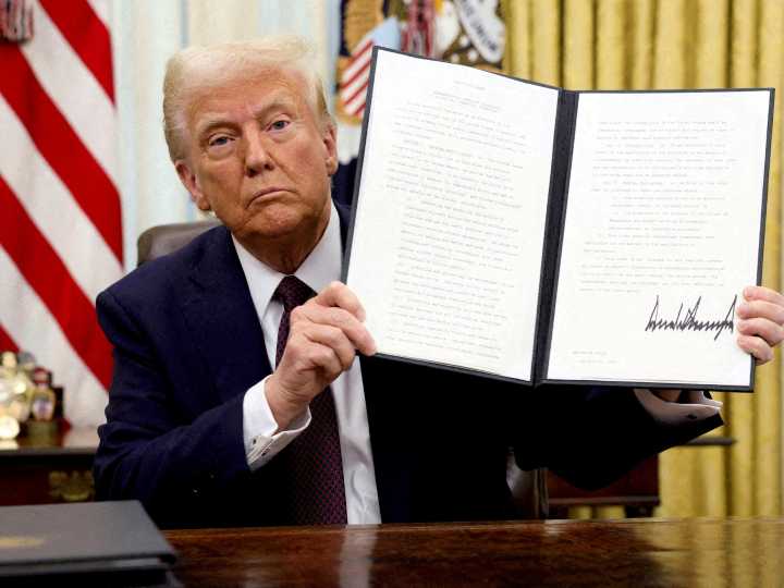 ¿Cuándo se convirtió Donald Trump en presidente? Un repaso de los decretos y medidas en su primer día en la Casa Blanca