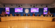 Junta Escolar de Miami-Dade aprueba presupuesto de $7.4 mil millones para el curso 2025