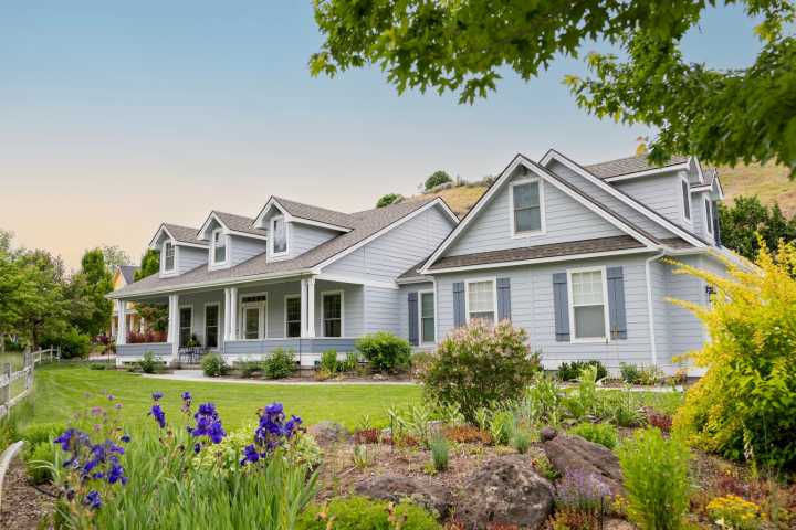 My Neighborhood Pays Me 12%: Annaly Stock (NYSE:NLY)