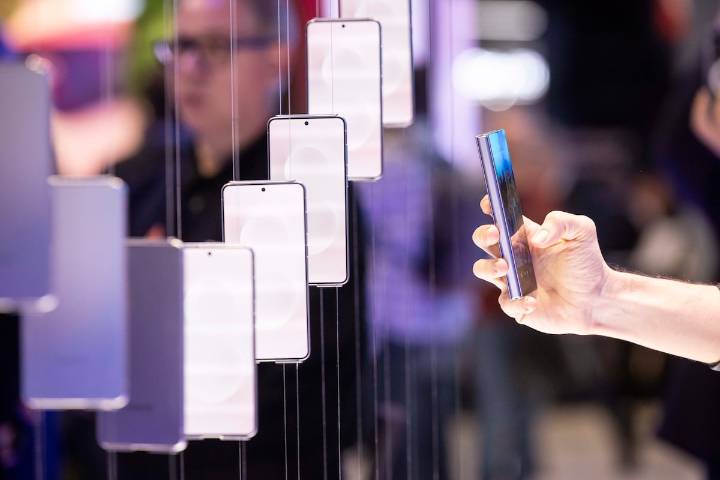 El ministro de Comunicaciones israelí llama al boicot del Mobile World Congress como protesta por las acciones “antiisraelíes” del Gobierno español