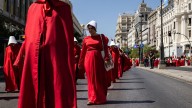 Una protesta recorre el centro de Madrid en contra de la gestación por sustitución