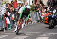 Vuelta ciclista a España, bajo hermético dispositivo de seguridad; hay 2 detenidos por protestas