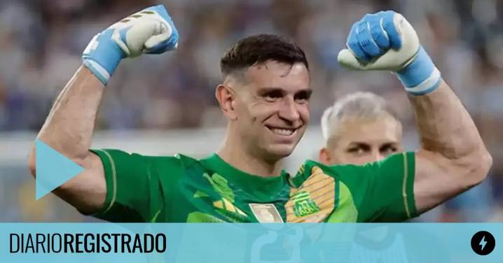 Dibu Martínez: "El mejor arquero del fútbol argentino es Armani"