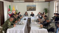 Lanzan recompensa de 100 millones y refuerzan vigilancia tras la masacre en La Unión
