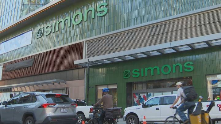 Simons expanding with new stores as other major retailers close doors
