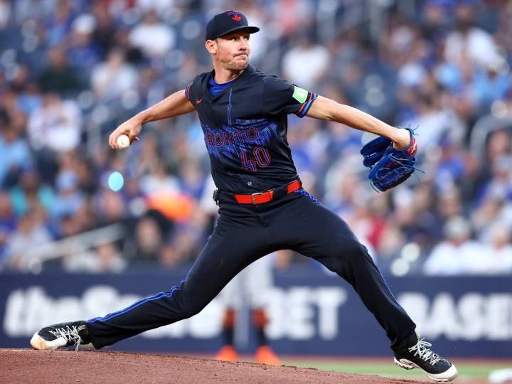 Blue Jays pitching, timely hitting combine to stymie Orioles