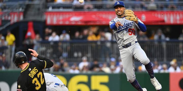 Dodgers swept by Pirates to start September