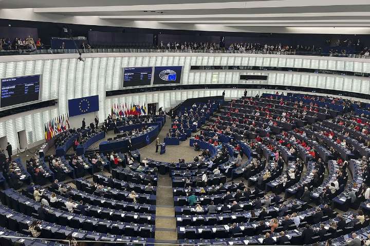El Parlamento Europeo aprueba una resolución contra Israel pero evita definir la guerra en Gaza como un genocidio