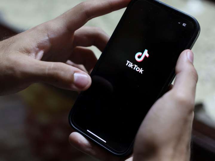 TikTok ban in flux as White House announces China
