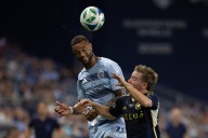Deadspin | Vancouver stays hot, eliminates Sporting KC from playoff contention