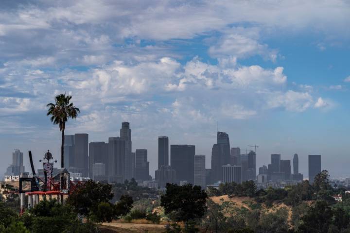 ‘Very warm weather’ and ‘monsoonal moisture’ coming to Southern California  