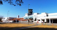 Changuito de 10 años se escapó de su casa y fue encontrado cerca del Aeropuerto