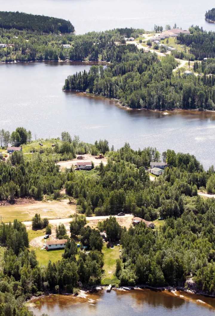 4 dead in plane crash near St. Theresa Point