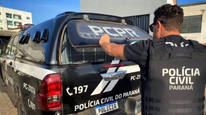 Un hombre abusó de su hijastra, la mantuvo encerrada durante 22 años y tuvo tres hijos con ella: lo detuvieron