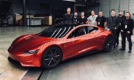 Elon Musk teases the capabilities of the Tesla Roadster once again