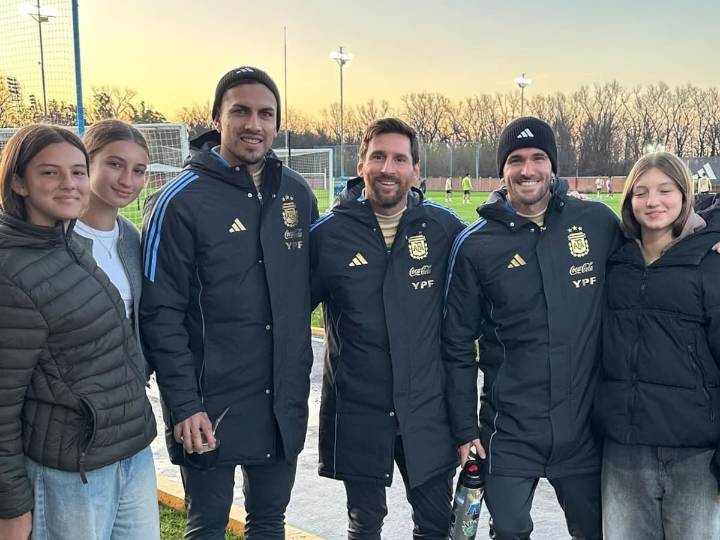Alegría. Todas las fotos del encuentro entre Messi y las hijas de Fabián Cubero y Nicole Neumann
