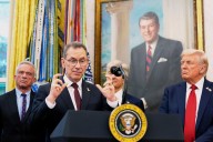 Trump, RFK Jr., and Big Pharma walk into a press conference ...
