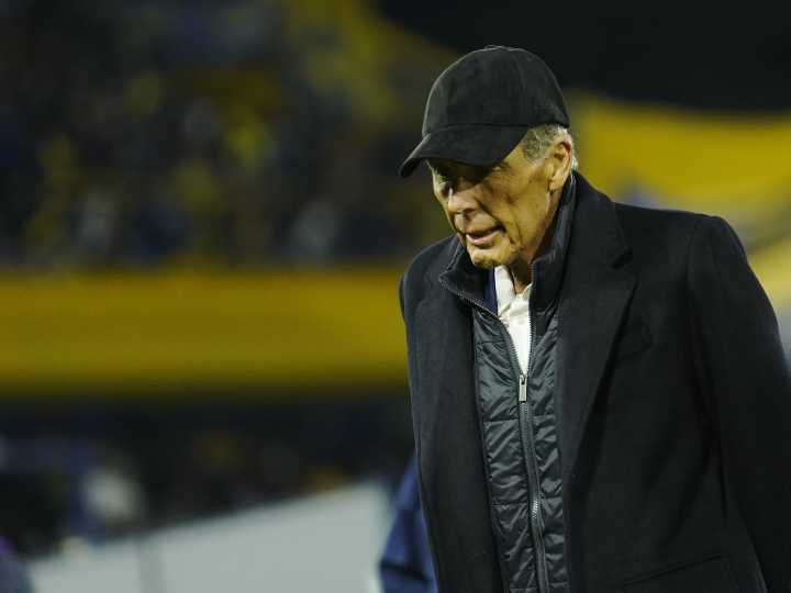 Alerta en Boca por la salud de Miguel Russo: el entrenador sigue internado y todo indica que no estará el sábado en Florencio Varela