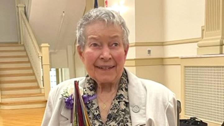 Sister Ann McManamon, founder and coordinator of Youngstown's Dorothy Day House, dies at 92