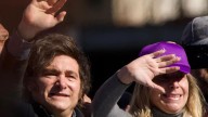 Javier Milei cierra la campaña bonaerense: "Se metieron con mi hermana. Vaya que están asustados"