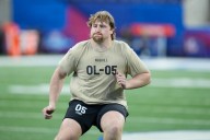 Pittsburgh Steelers try out five offensive linemen after season