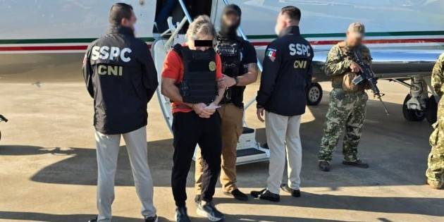 Paraguay traslada al presunto líder de "La Barredora" a México