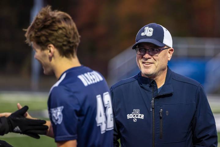 Bay County fall roundup: Glenn-Garber rivalry produces one