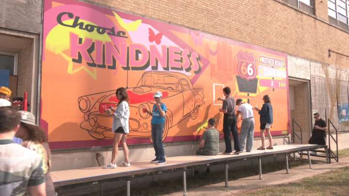 Former Tulsa mayor leads Route 66 mural project for 70th birthday