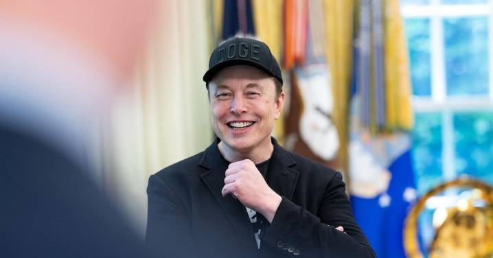 Musk asegura que rechazó la invitación para visitar la isla de Jeffrey Epstein