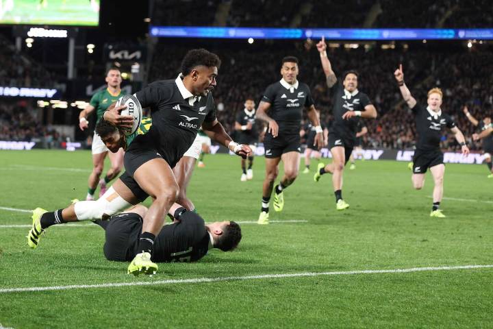 24-17 en Auckland La reacción sudafricana llegó tarde y no pudo revertir el gran triunfo de los All Blacks