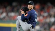 Mariners' Bryan Woo exits after throwing warmup pitches in 6th