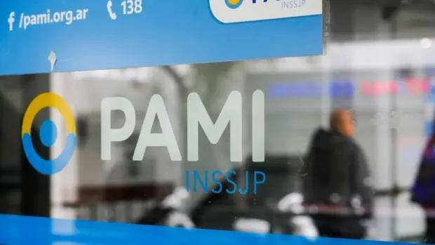 Escándalo en PAMI: denuncian sobreprecios millonarios en lentes intraoculares
